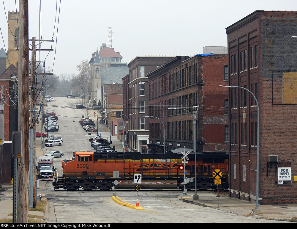 BNSF 6392